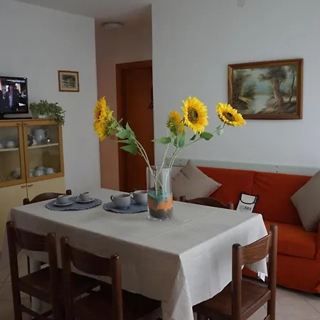 Residenza Fiori Lignano Apartment Lignano Sabbiadoro Room photo
