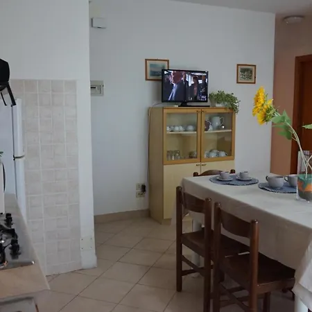 Residenza Fiori Lignano Apartment Lignano Sabbiadoro Room photo